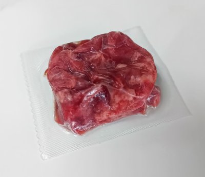 画像1: さしみーと牛タンユッケ(タレ付) 5食入り