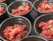 画像3: さしみーと牛タンユッケ(タレ付) ５食入り (3)