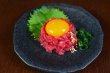 画像2: さしみーと牛タンユッケ(タレ付) ５食入り (2)